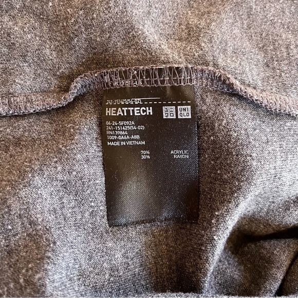 Heattech soft charcoal turtleneck - Picture 4 of 6